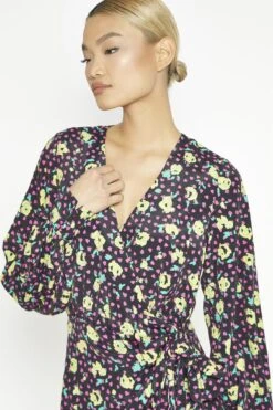 Glamorous Black Multi-Roses Wrap Midi-Dress -Cheap Softly Dressed Store 3543e708 ce9c 431f bb8b 32d59c574b6e