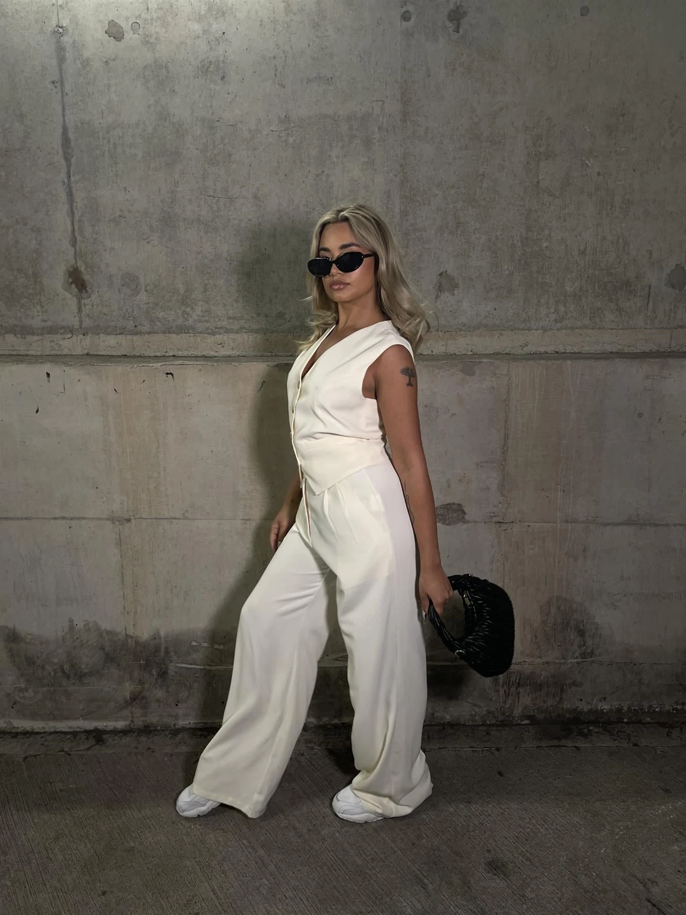 Glamorous Vanilla Waistcoat Top 3 Glamorous Vanilla Waistcoat Top - Image 3