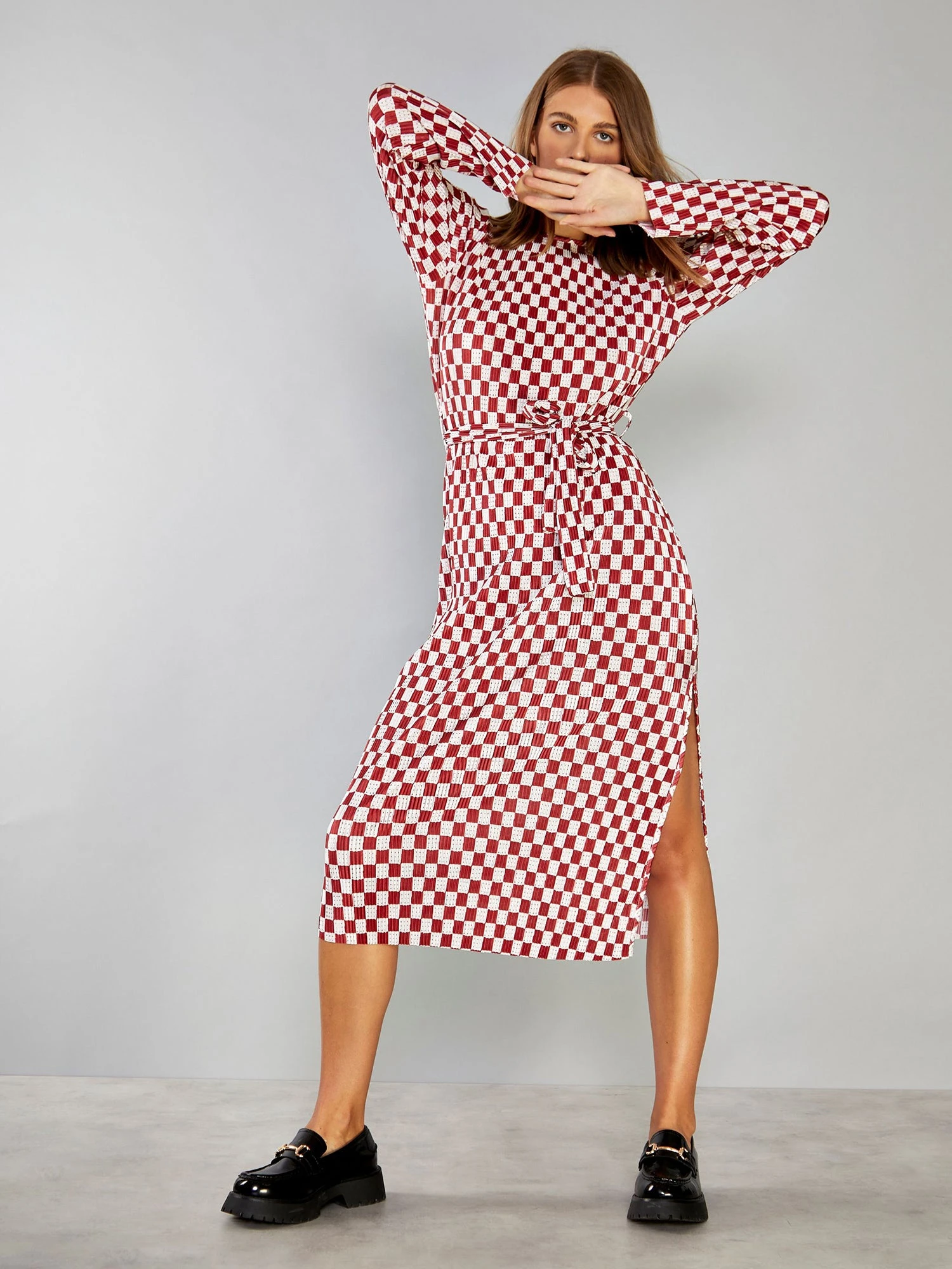 Glamorous Dark Red Check Plisse Side Split Tie Waist Midi Dress 3 Glamorous Dark Red Check Plisse Side Split Tie Waist Midi Dress - Image 3