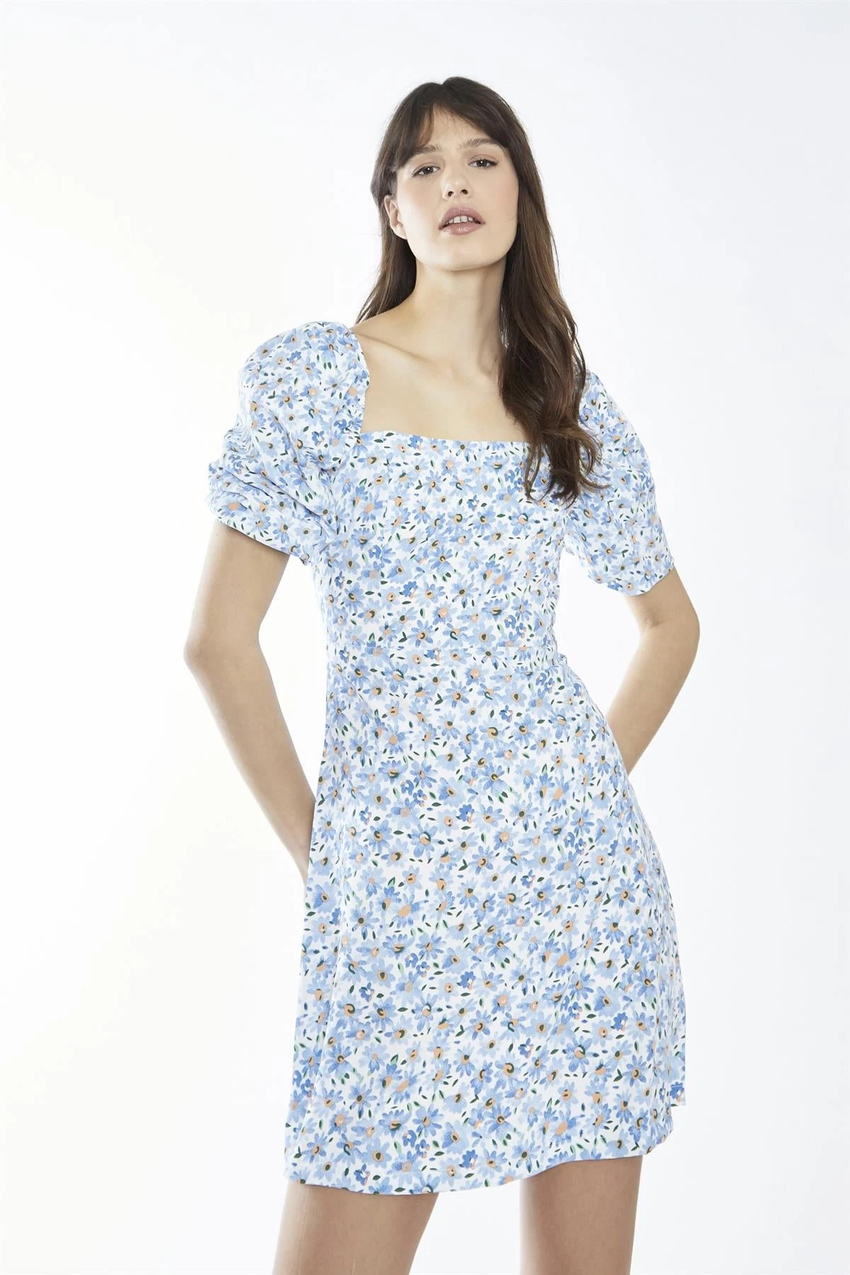 Glamorous White-Blue Daisy Square-Neck Mini-Dress 1 Glamorous White-Blue Daisy Square-Neck Mini-Dress