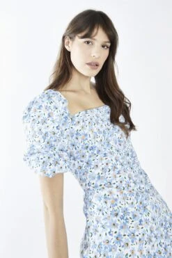 Glamorous White-Blue Daisy Square-Neck Mini-Dress 7 Glamorous White-Blue Daisy Square-Neck Mini-Dress -Cheap Softly Dressed Store 74540f3b 82b3 4531 8ca5 bdf72ea364f8