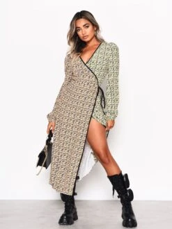 Glamorous Multi Orange-Yellow Ditsy Wrap Midi-Dress 10 Glamorous Multi Orange-Yellow Ditsy Wrap Midi-Dress -Cheap Softly Dressed Store 7e76b74d c572 41e6 b8e8 1ed3f1dd0dc6