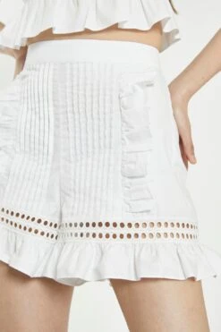 Glamorous Off White Lace-Trim Frill Shorts 7 Glamorous Off White Lace-Trim Frill Shorts -Cheap Softly Dressed Store AN4465 A11 04