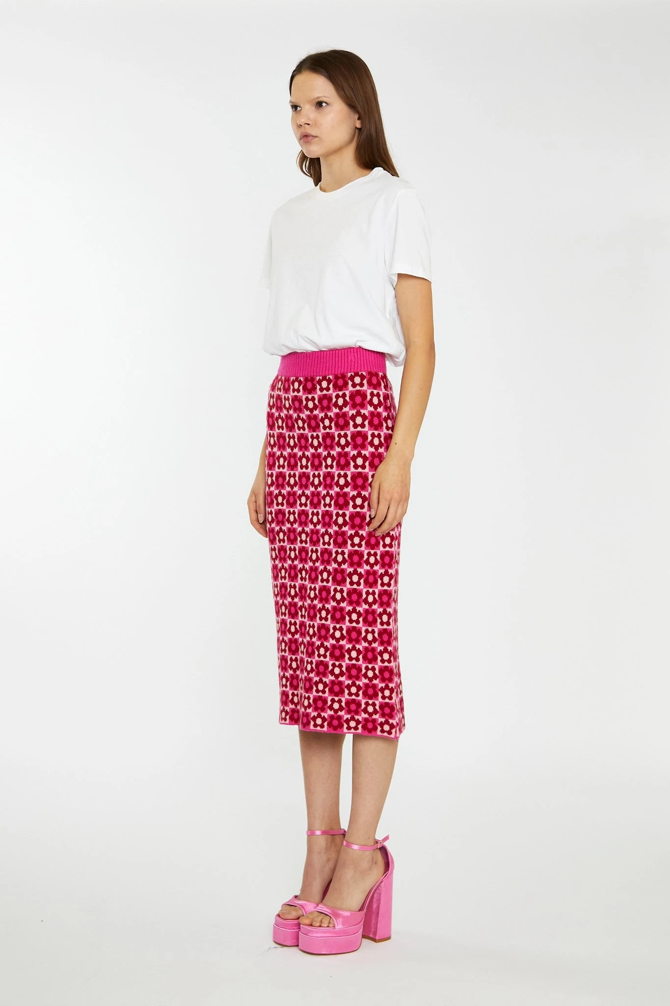 Glamorous Red-Pink Flower Check Intarsia Knit Midi-Skirt 1 Glamorous Red-Pink Flower Check Intarsia Knit Midi-Skirt