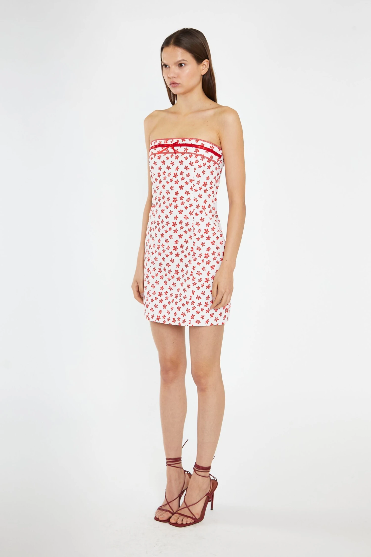 Glamorous White-Red Daisy Fitted Bandeau Mini-Dress 4 Glamorous White-Red Daisy Fitted Bandeau Mini-Dress - Image 4