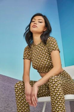 Glamorous Care Khaki Houndstooth Print Crop Top 9 Glamorous Care Khaki Houndstooth Print Crop Top -Cheap Softly Dressed Store CA0233 CV77 04