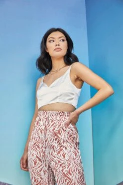 Glamorous Care Off White Satin Crop Top -Cheap Softly Dressed Store CA0239 A11 01