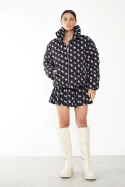 Glamorous Care Logo Print Padded Puffer Jacket 6 Glamorous Care Logo Print Padded Puffer Jacket -Cheap Softly Dressed Store CA0330 CY58 03