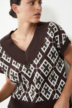 Glamorous Care Brown Geometric Print V-Neck Top 7 Glamorous Care Brown Geometric Print V-Neck Top -Cheap Softly Dressed Store CA0336 CY62 04