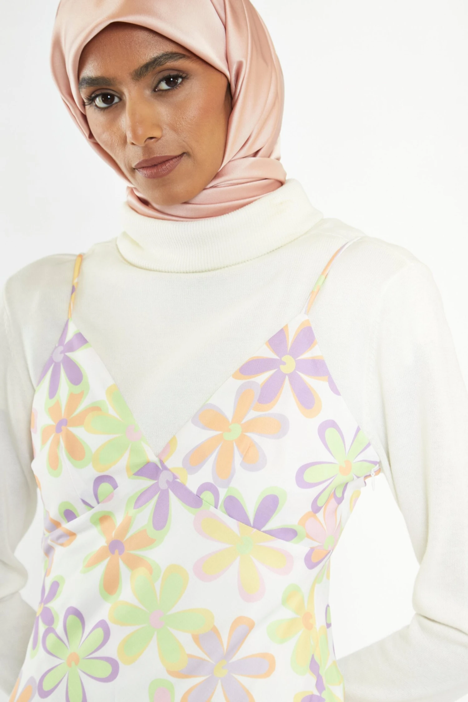 Glamorous Pastel 60s Floral Side-Split Cami Style Midi-dress 7 Glamorous Pastel 60s Floral Side-Split Cami Style Midi-dress - Image 7