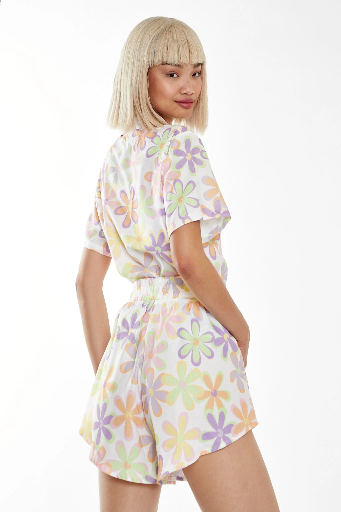 Glamorous Pastel 60s Floral Shorts 2 Glamorous Pastel 60s Floral Shorts - Image 2