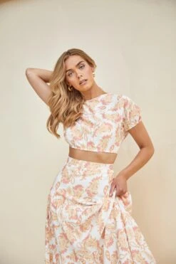 Glamorous Voluminous Crop Top