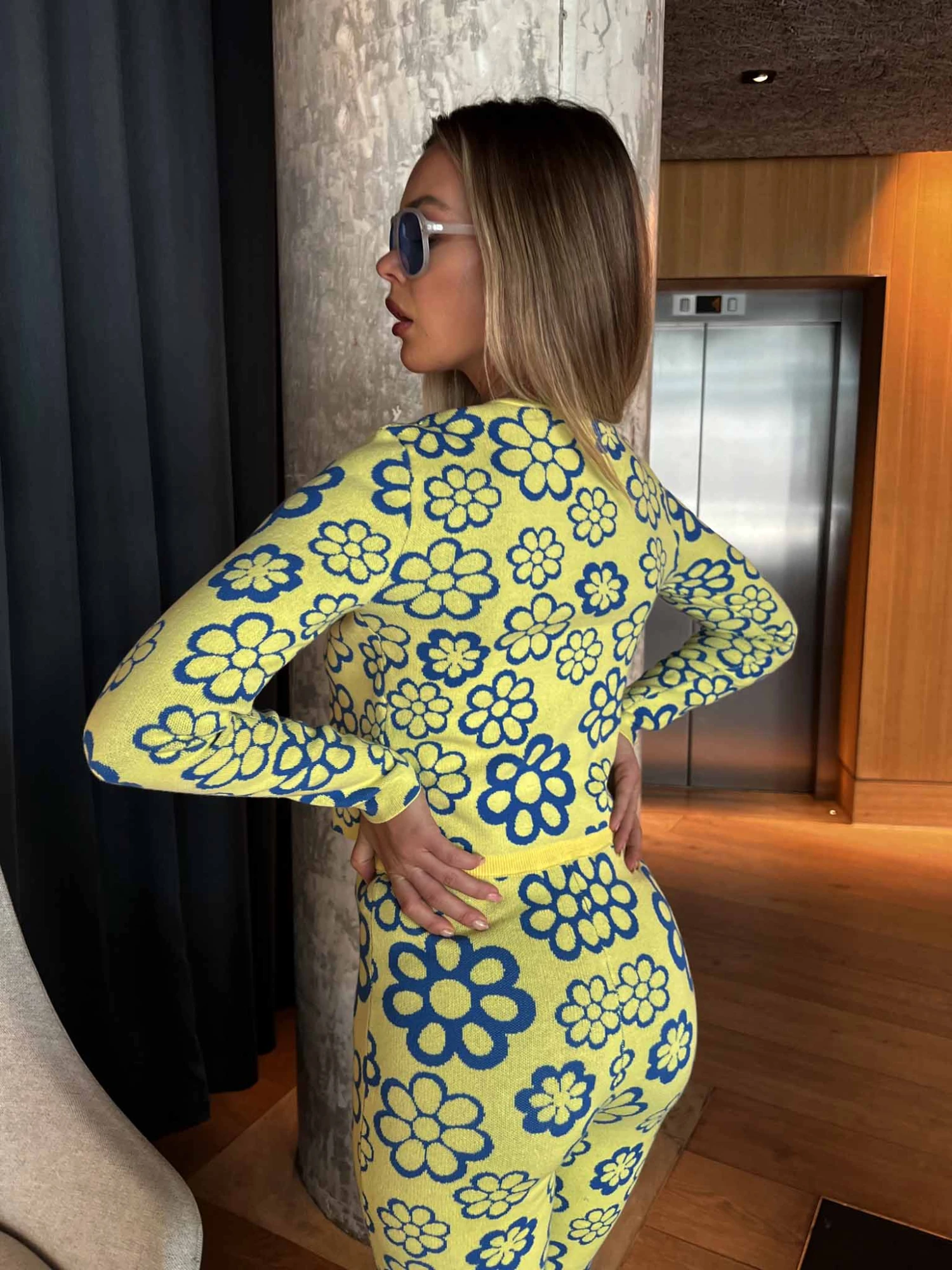 Glamorous Blue Yellow Intarsia Knit Chain Fastened Top 2 Glamorous Blue Yellow Intarsia Knit Chain Fastened Top - Image 2