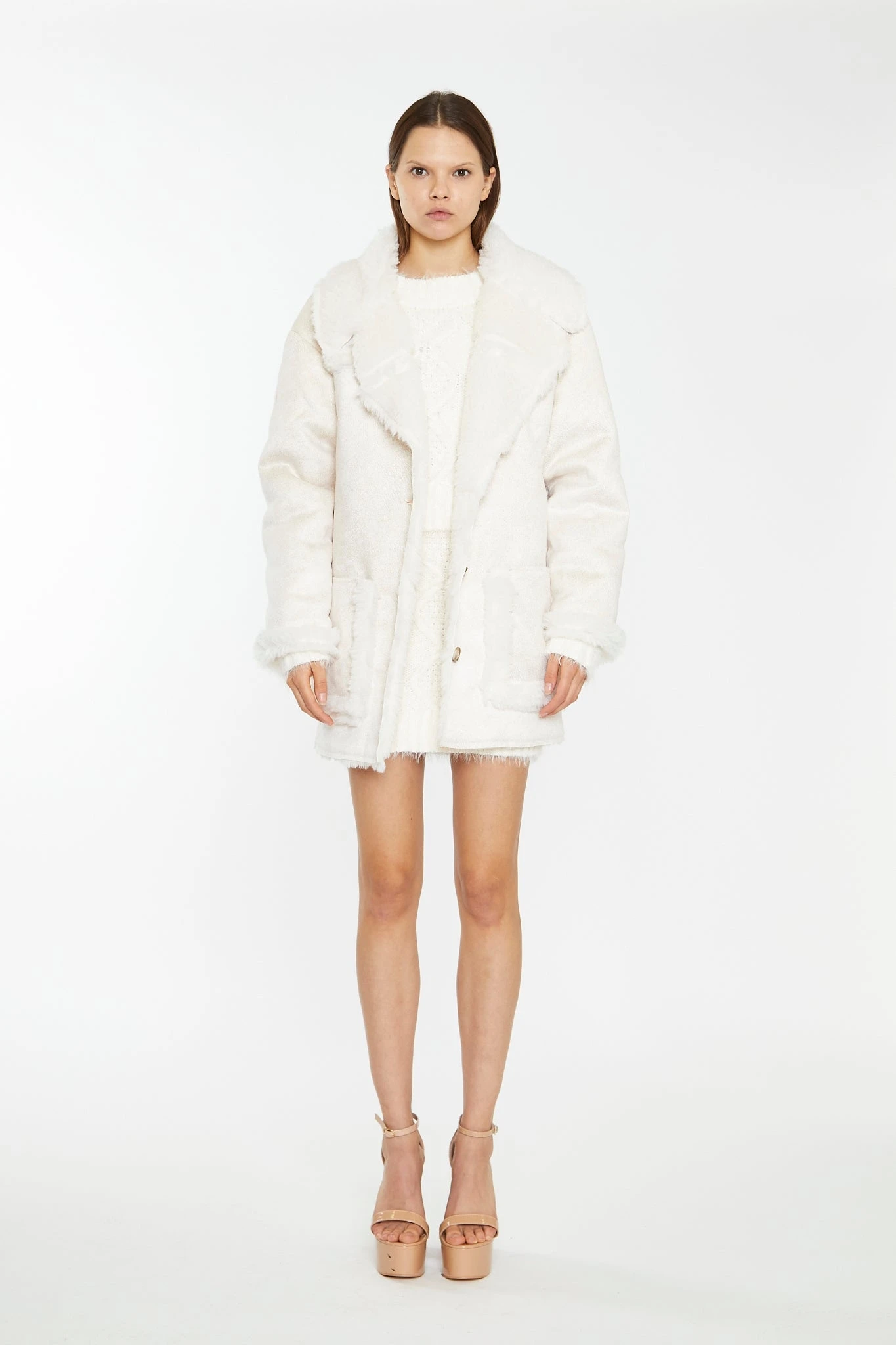 Glamorous Cream Shearling Oversized-Collar Jacket 4 Glamorous Cream Shearling Oversized-Collar Jacket - Image 4