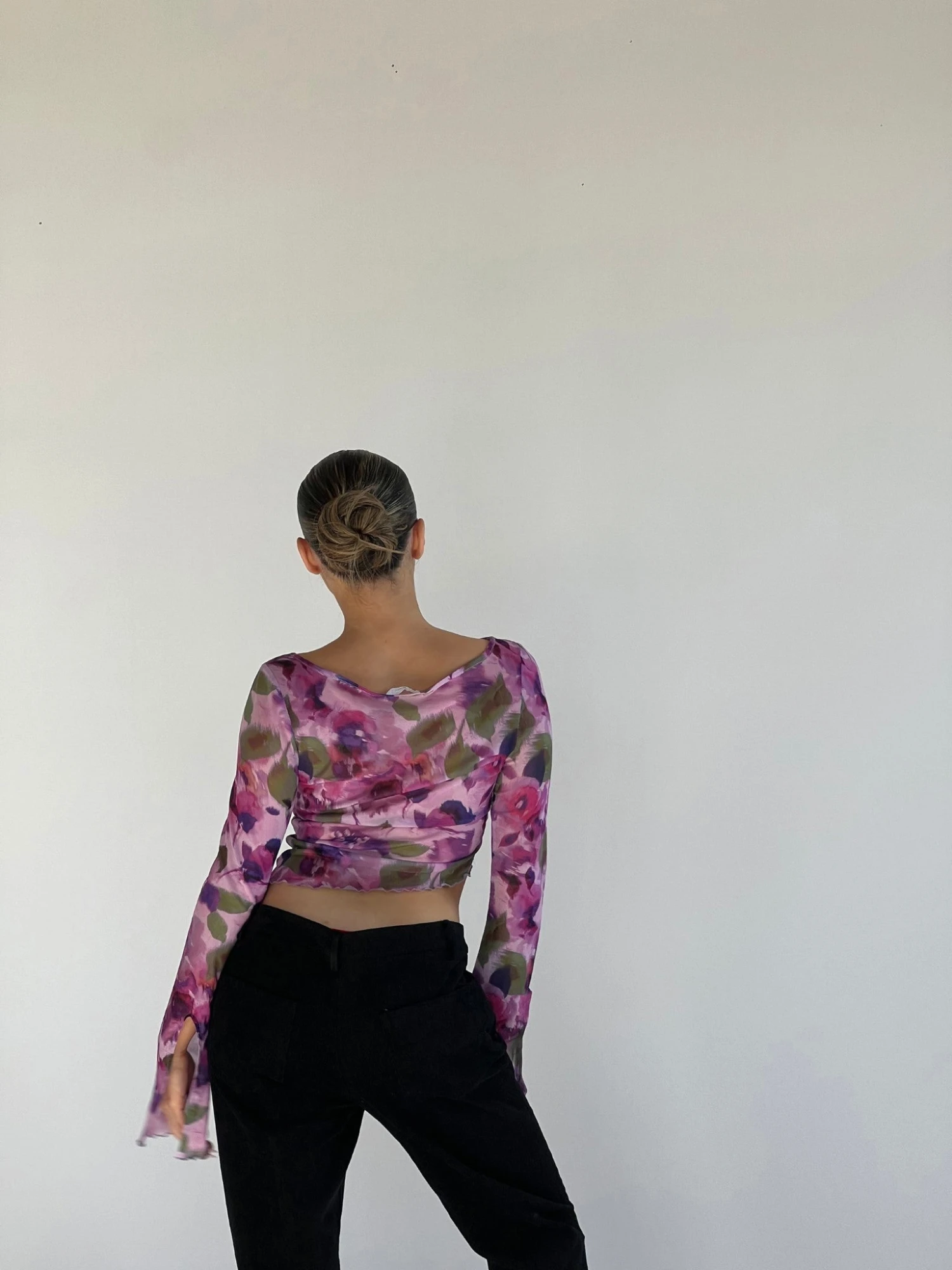 Glamorous Blurred-Purple Floral Asymmetric Crop-Top 2 Glamorous Blurred-Purple Floral Asymmetric Crop-Top - Image 2
