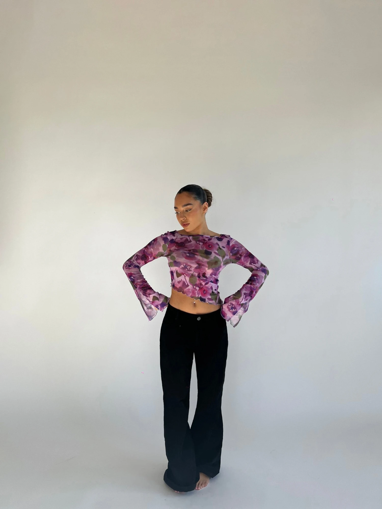 Glamorous Blurred-Purple Floral Asymmetric Crop-Top 3 Glamorous Blurred-Purple Floral Asymmetric Crop-Top - Image 3