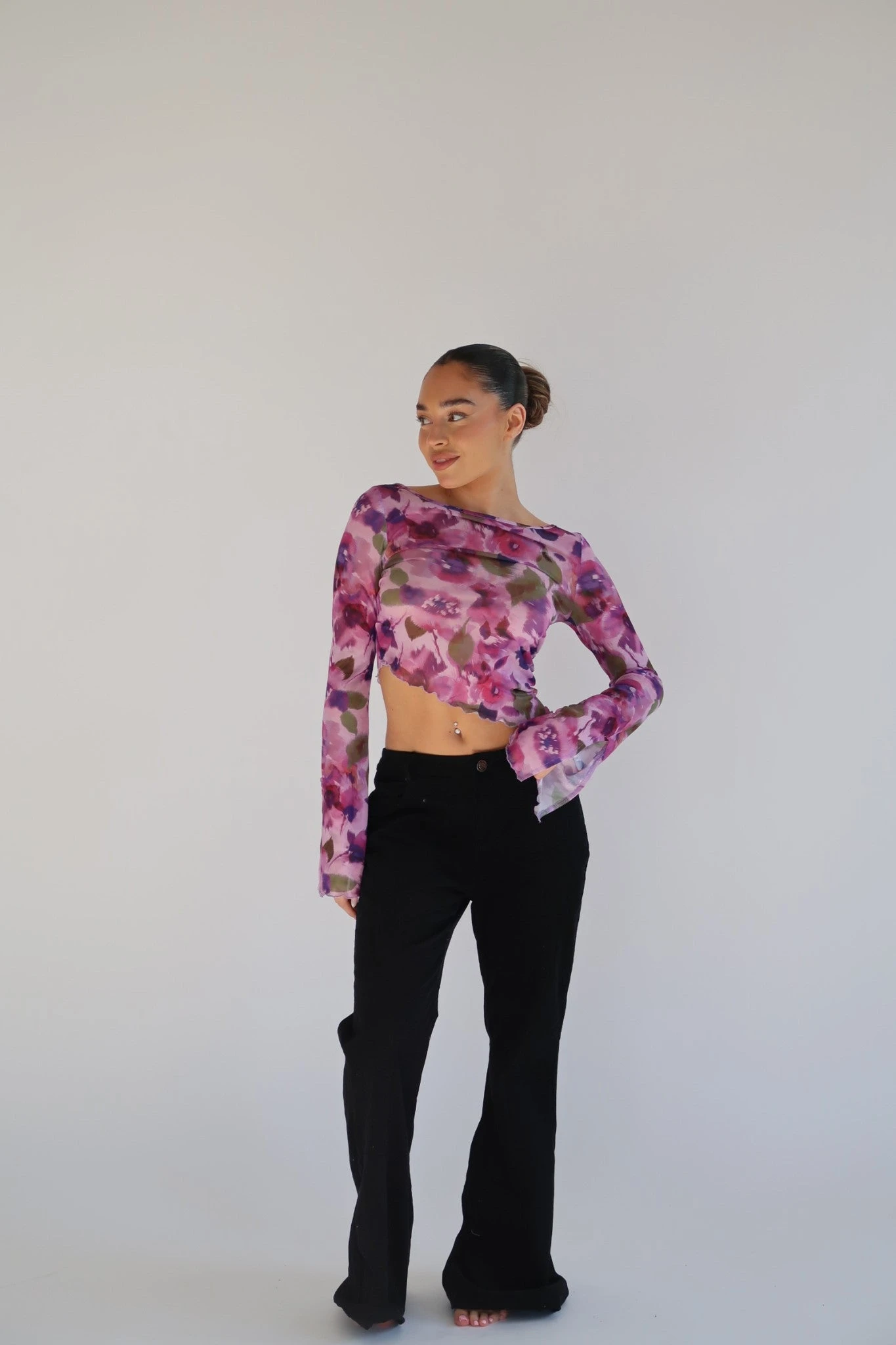 Glamorous Blurred-Purple Floral Asymmetric Crop-Top 4 Glamorous Blurred-Purple Floral Asymmetric Crop-Top - Image 4