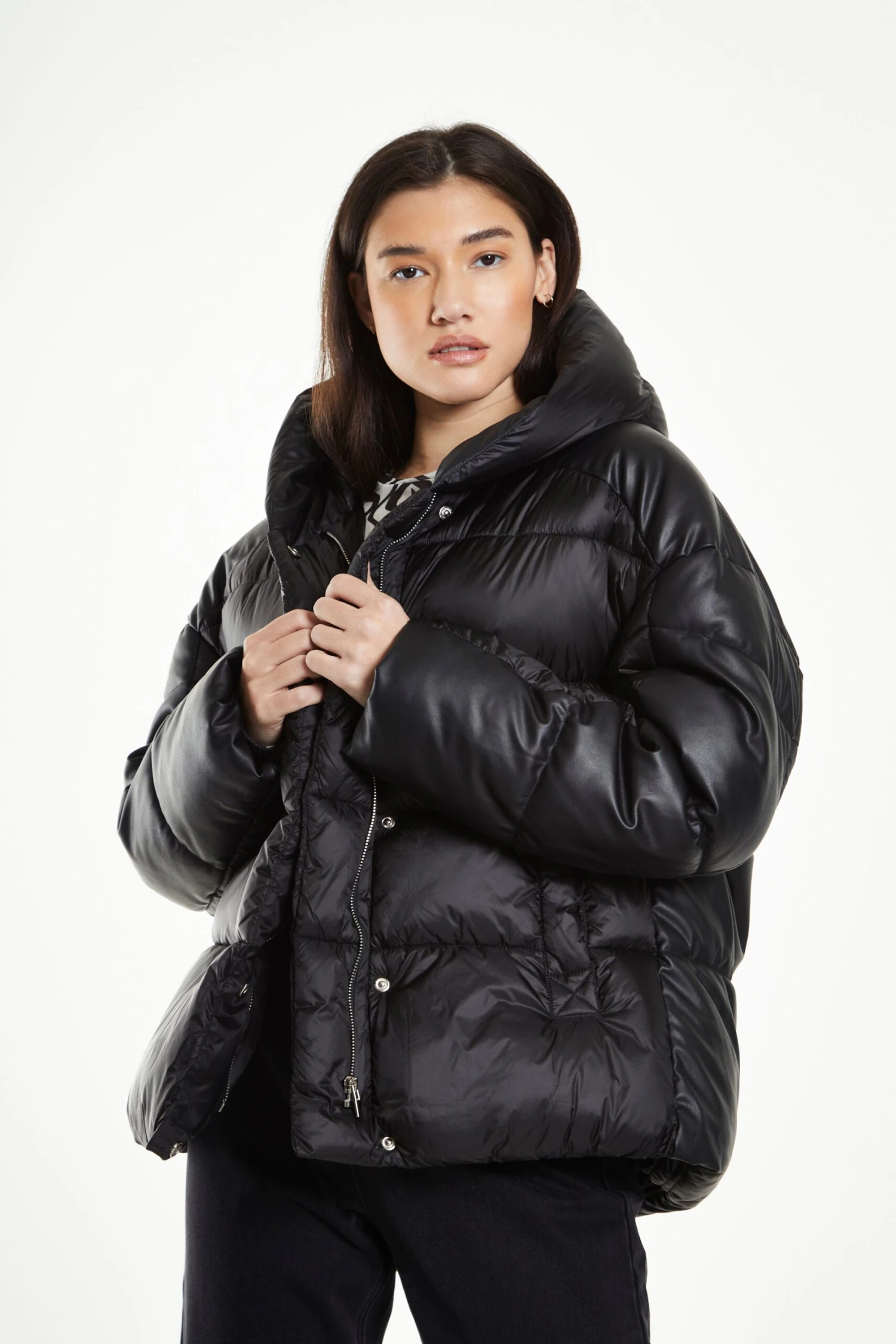 Glamorous Black Hooded Puffer Jacket 1 Glamorous Black Hooded Puffer Jacket