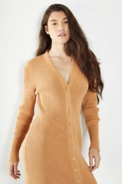 Glamorous Caramel Knitted Skinny Fit Midi Dress With Long Sleeves & V Neck -Cheap Softly Dressed Store KA6962 BD10 01