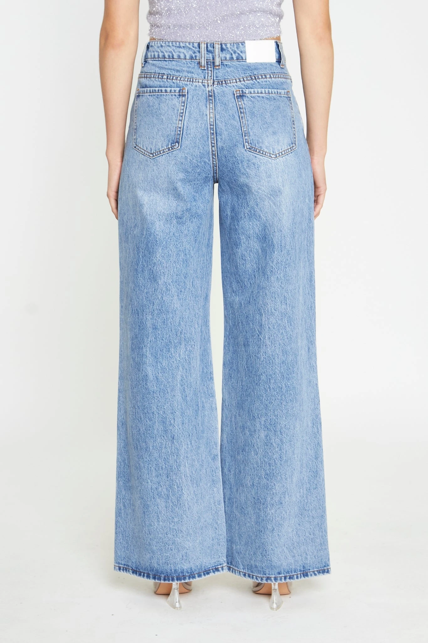 Glamorous Mid Stonewash Wide-Leg Jeans 2 Glamorous Mid Stonewash Wide-Leg Jeans - Image 2