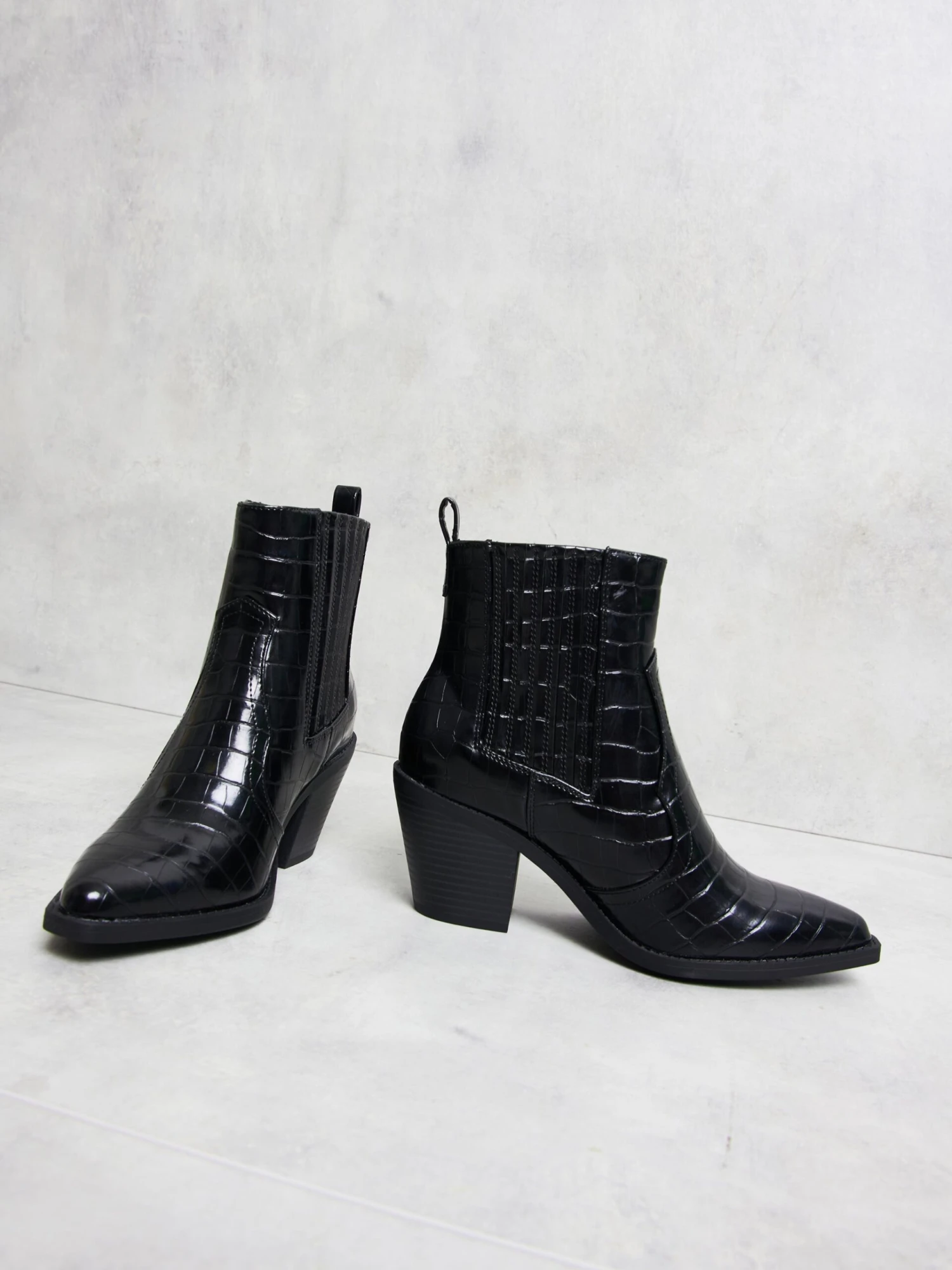 Glamorous Black Western Block Heel Boots 3 Glamorous Black Western Block Heel Boots - Image 3