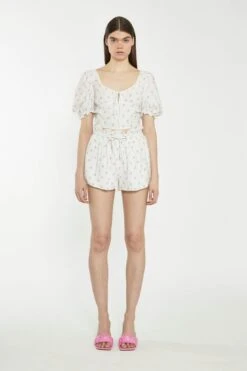 Glamorous Cream Pink Stem Flower Crop-Top