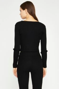 Glamorous Black Knitted V-Neck Crop-Top -Cheap Softly Dressed Store TM0329A BK 05