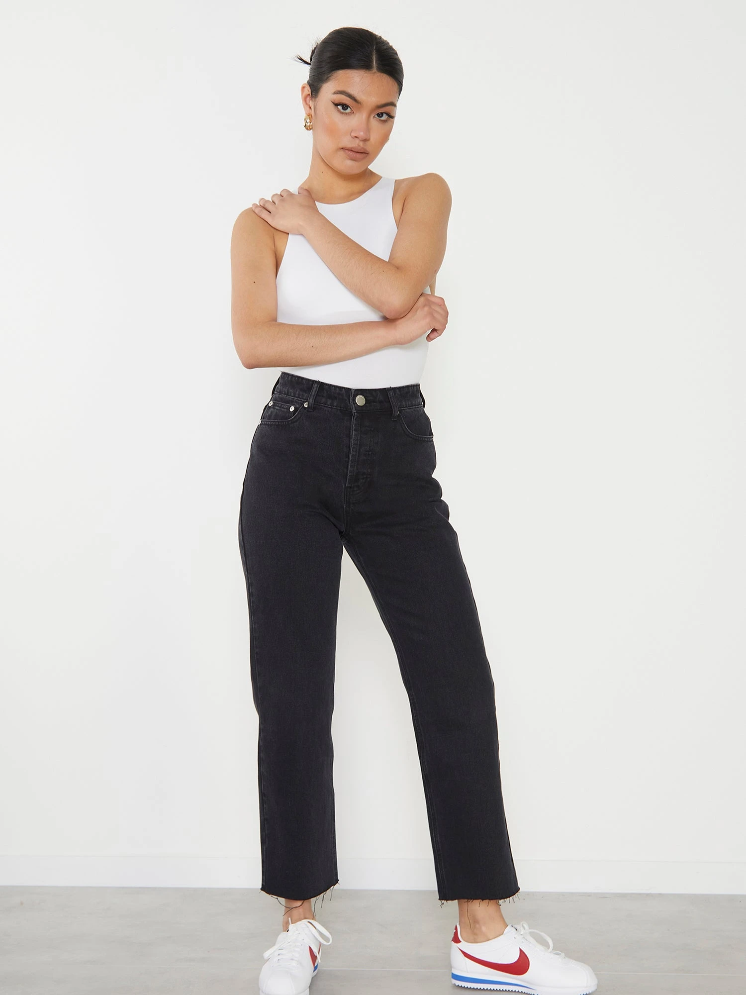 Glamorous Black Cut Off Straight Leg Jeans 3 Glamorous Black Cut Off Straight Leg Jeans - Image 3