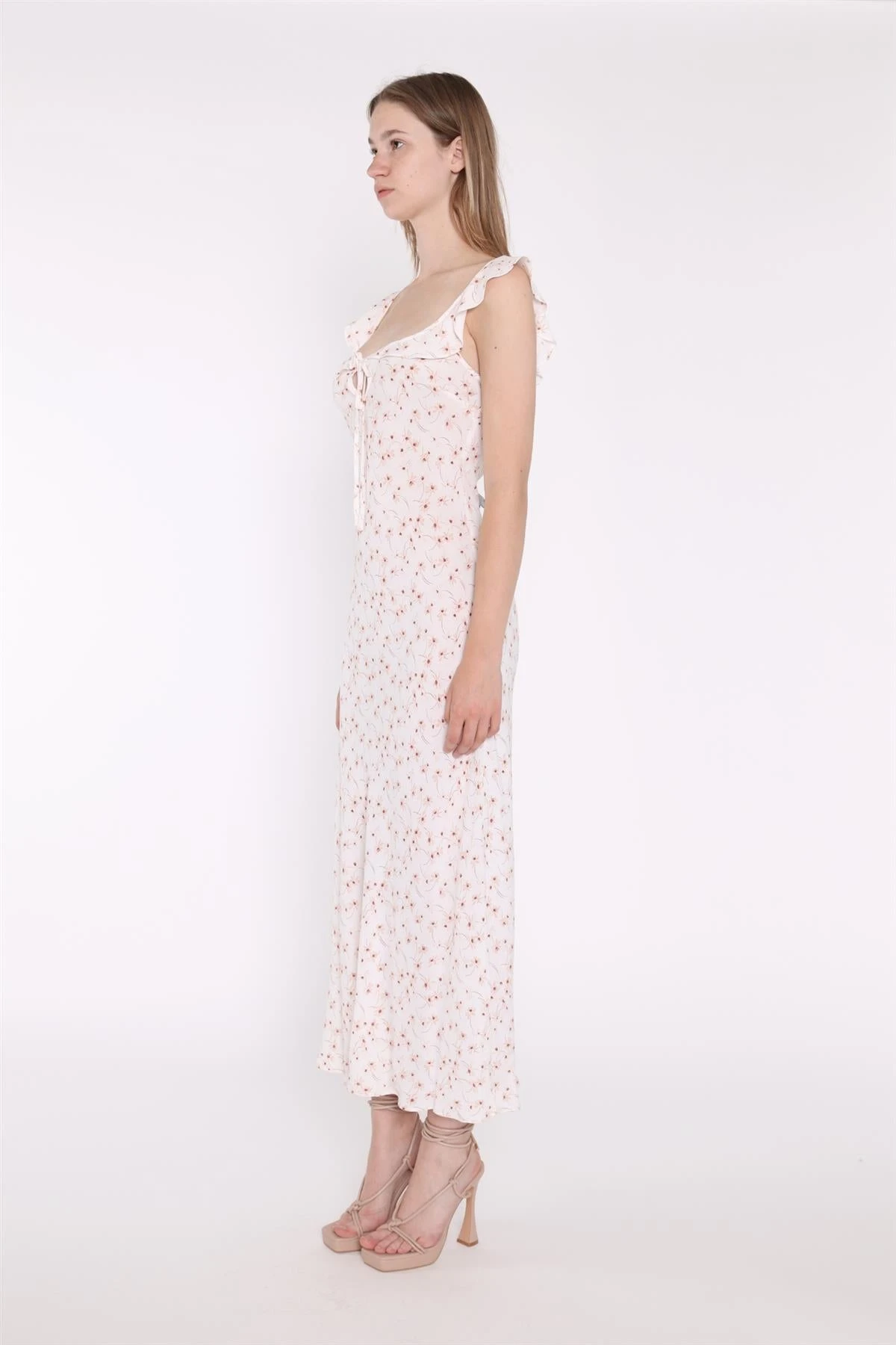 Glamorous White-Base Floral Ruffle Neck Midaxi-Dress 4 Glamorous White-Base Floral Ruffle Neck Midaxi-Dress - Image 4