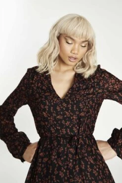 Glamorous Black-Orange Floral V-Neck Mini-Dress -Cheap Softly Dressed Store da2b315b 384a 4965 a9f7 b01f78921aaa