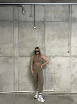 Glamorous Signature Regular Side Pocket Leggings - Cocoa 5 Glamorous Signature Regular Side Pocket Leggings - Cocoa -Cheap Softly Dressed Store e04c8ce2 54f5 4a5e 895d 857c4a057f3c