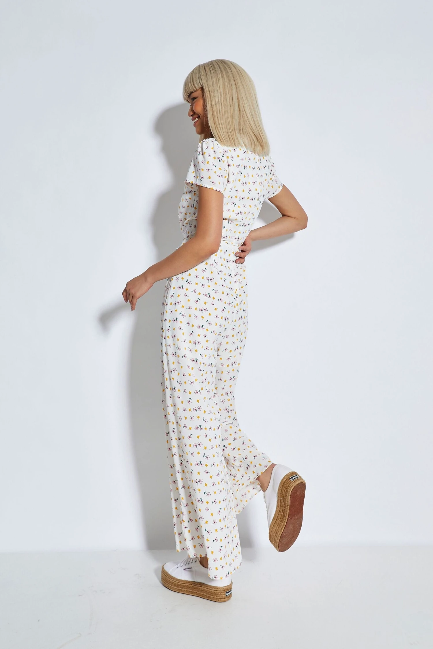 Glamorous Space Out Ditsy V- Neck Jumpsuit 3 Glamorous Space Out Ditsy V- Neck Jumpsuit - Image 3